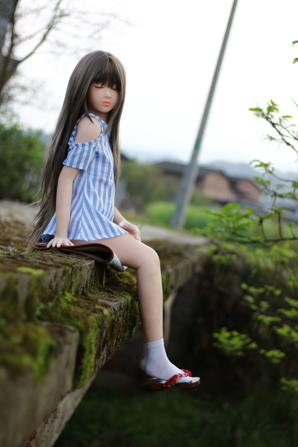 130cm / 4ft2 Flat Chested Eye-Closed Mini Sex Doll – Nita - Image 3