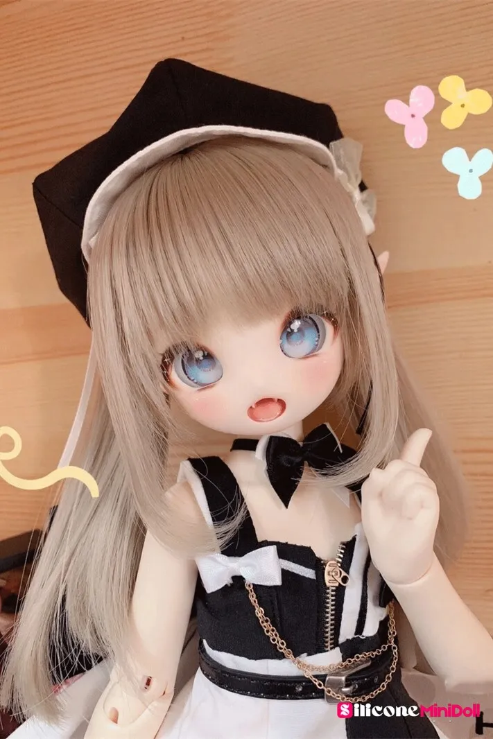 40cm Anime Cute Tiny Sex Doll-Aileen (4) 40cm Anime Cute Tiny Sex Doll-Aileen