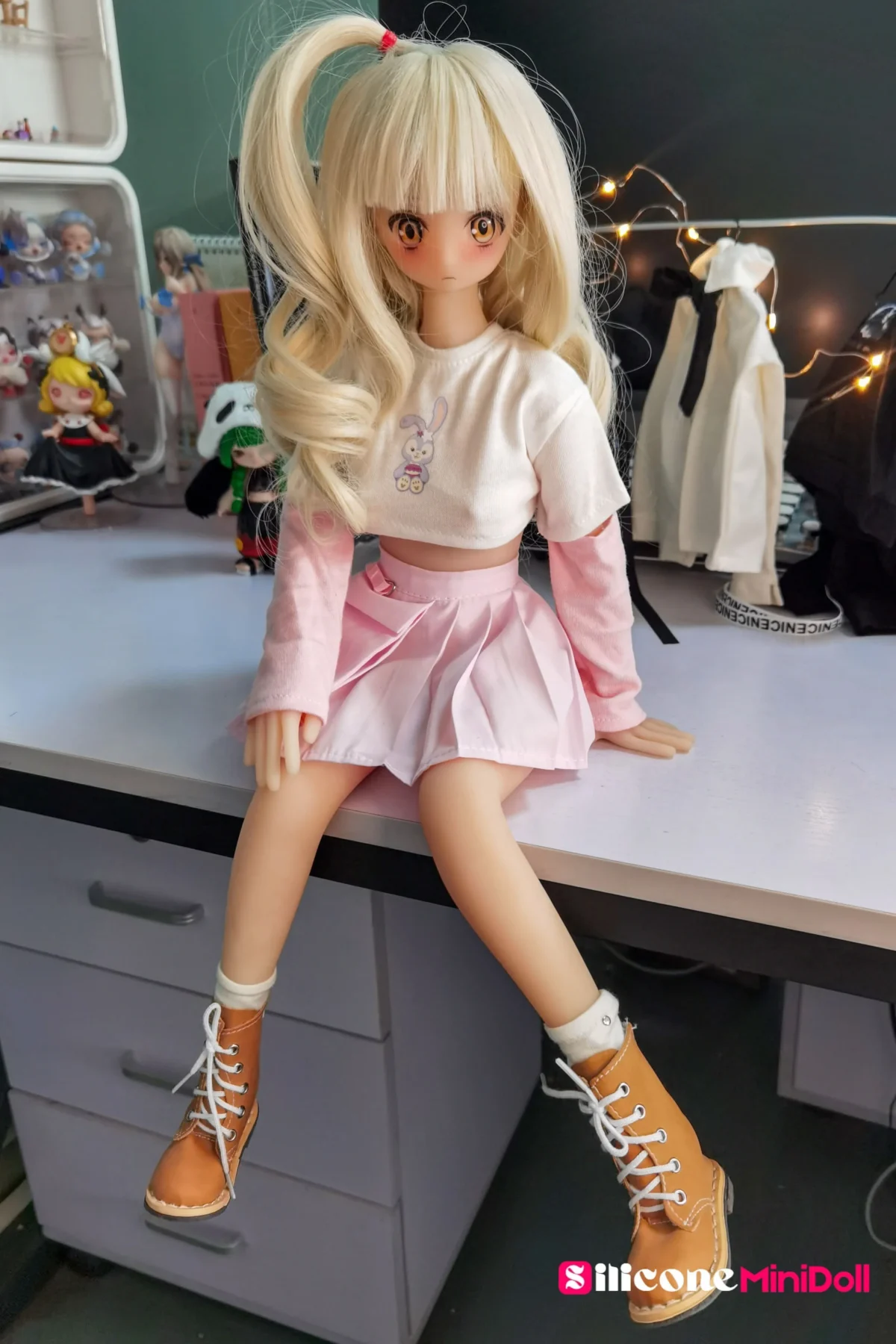 40cm / 1ft3 Blonde Tiny Sex Doll - Amy - Image 9
