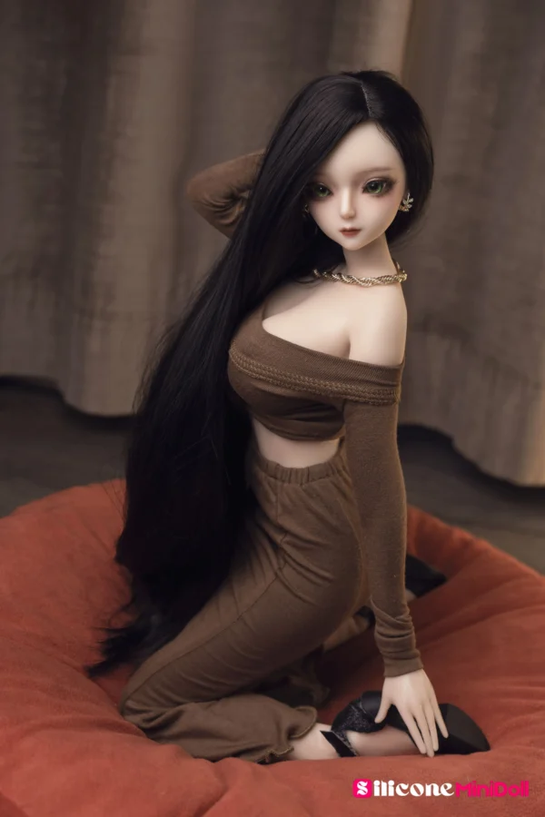 60cm 1ft11 Lifelike Silicone Tiny Sex Doll – Sherry